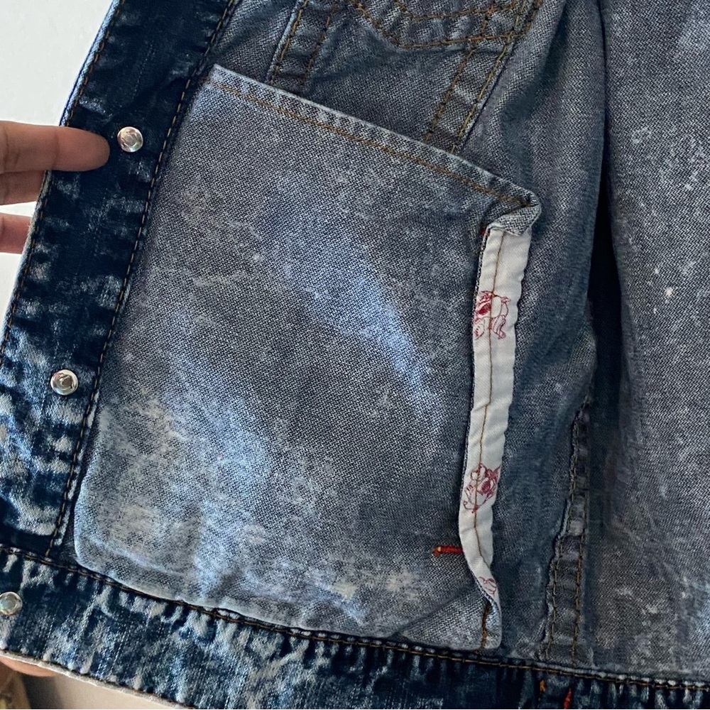 True Religion • Acid Washed Rope Stitched Trucker Jacket - Picture 6 of 14